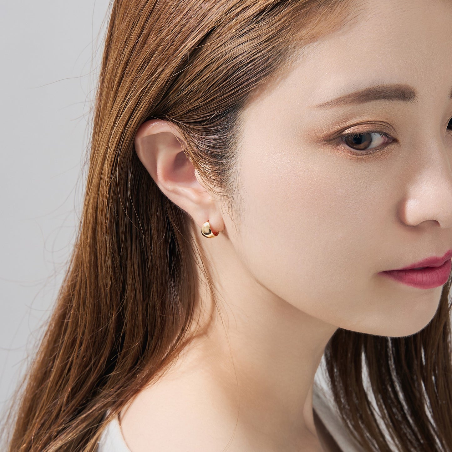 K18 月甲 フープピアス（10×7）