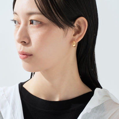 【片耳】K18 月甲 フープピアス（15×7）