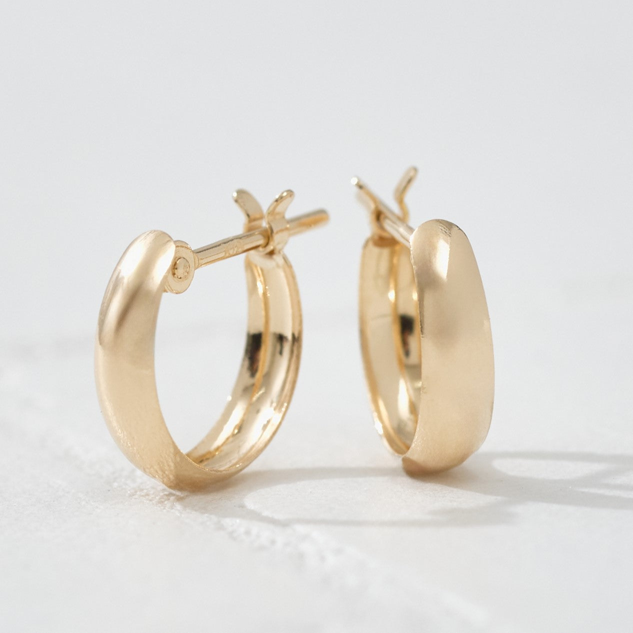 K18 月甲 フープピアス（10×3）
