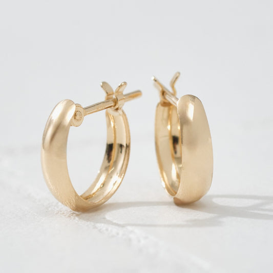 K18 月甲 フープピアス（10×3）