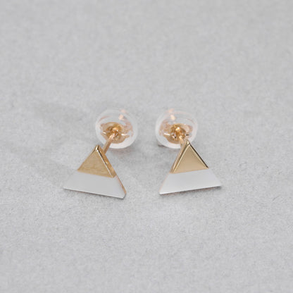 K10 ホワイトシェル スタッドピアス（△：YG）