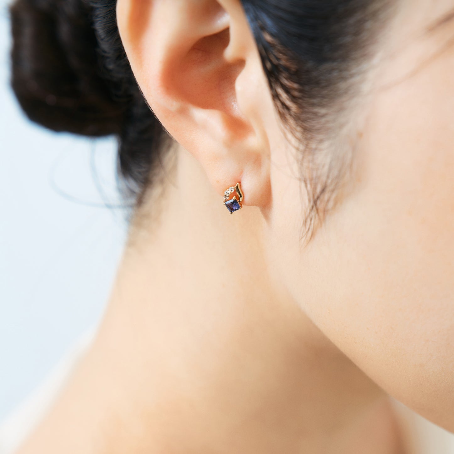 K10 アイオライト スタッドピアス
