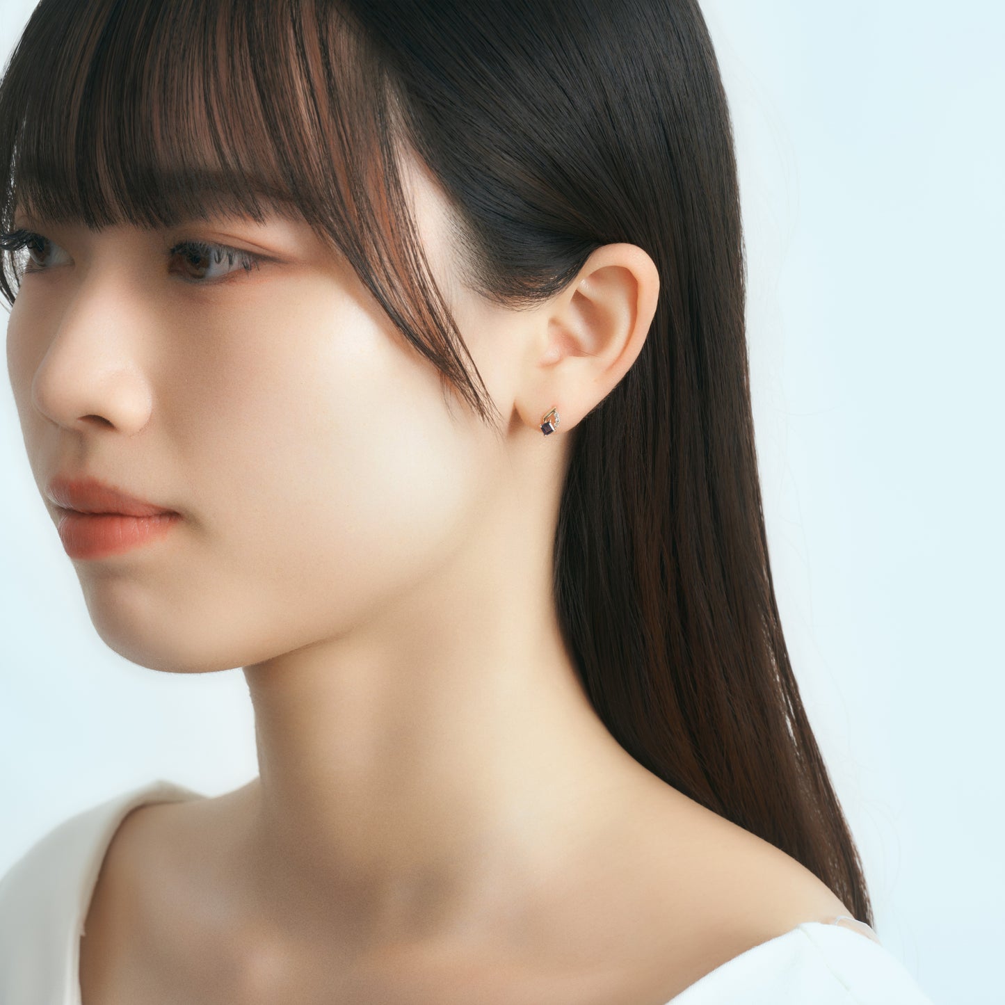 K10 アイオライト スタッドピアス