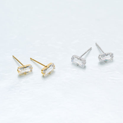 K10YG/WG キュービックジルコニア スタッドピアス