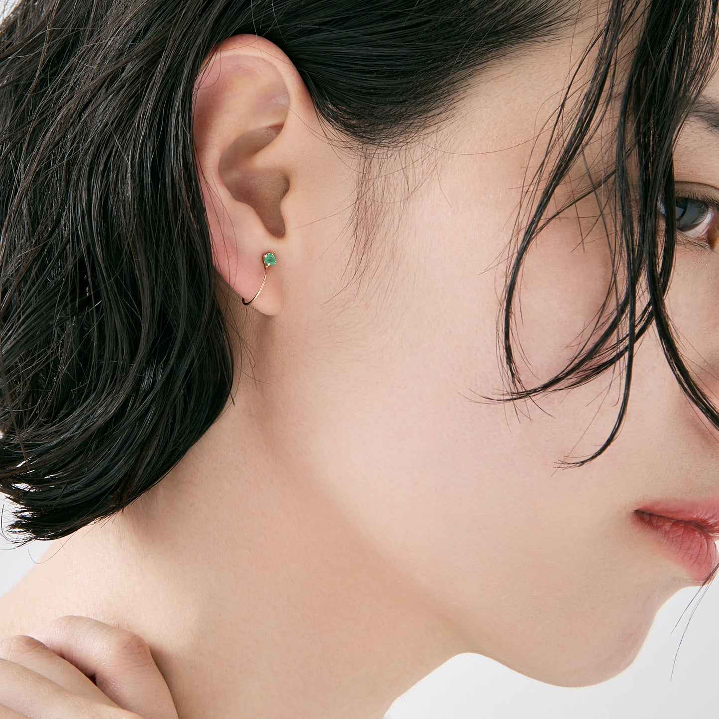 K10 誕生石 イヤリング（5月：エメラルド）