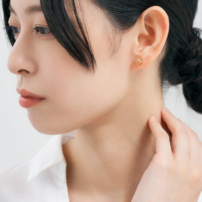 K10 ハチ イヤリング