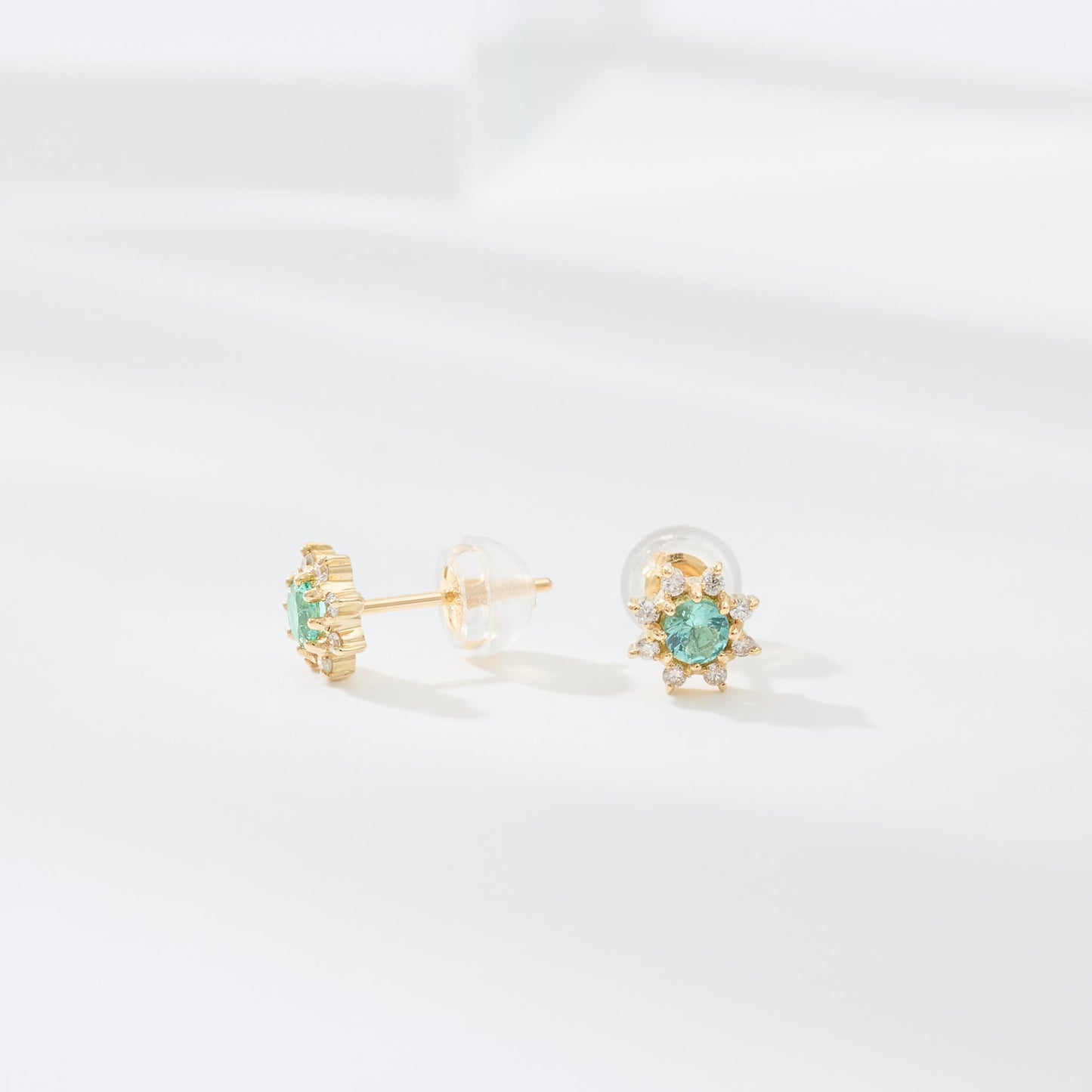 【受注生産】K18 誕生石×ダイヤモンド スタッドピアス （5月：エメラルド）