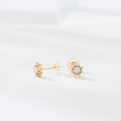 K18 誕生石×ダイヤモンド スタッドピアス （10月：オパール）