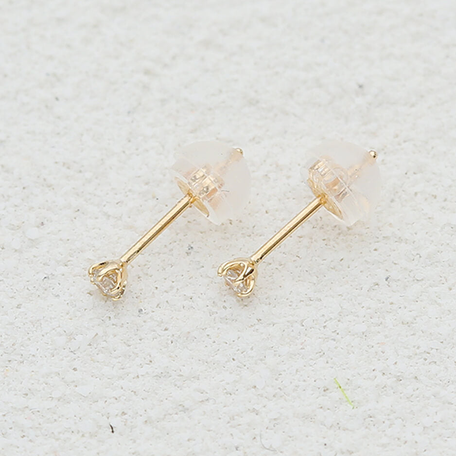 K10 一粒ダイヤモンド スタッドピアス 計0.06ct（YG/PG）