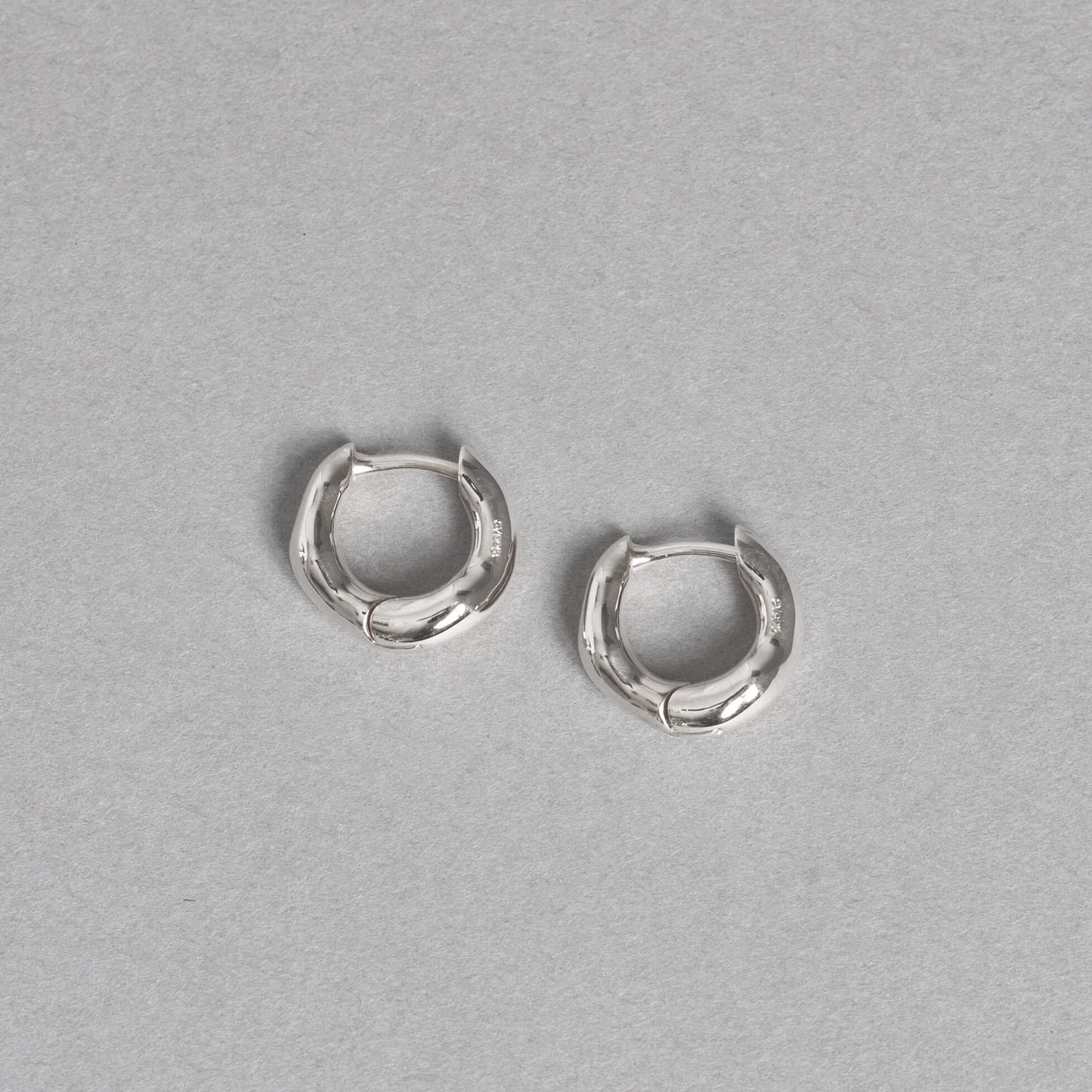SV925 地金 デザイン フープピアス（05-W/Y）