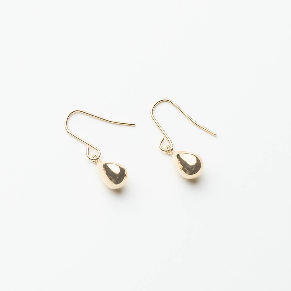 K18 地金 中空 フックピアス（ツユ）